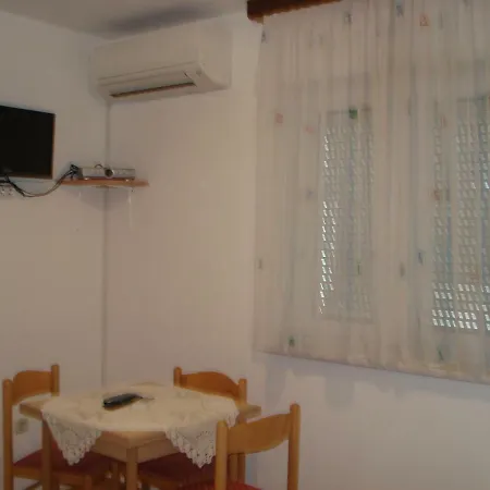 Apartmani I Soba Mia Porec Exterior photo