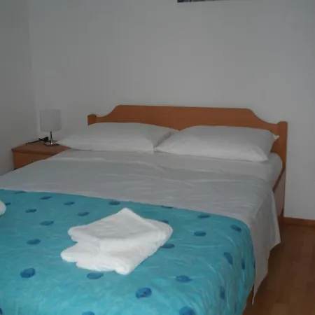Apartmani I Soba Mia Porec Exterior photo